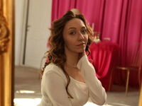 naked girl with webcam TateBeckett