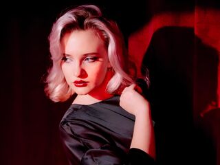 camslut spreading pussy TawnaHnot