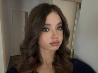 webcamgirl chat room TerryBeahan