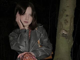 web cam show ThomasinaVanabel