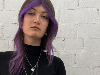 cam girl masturbating TieshaKresha