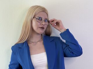 webcamgirl TommieMalkani