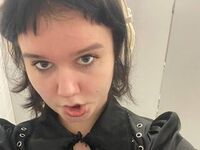 naughty cam girl masturbating with dildo TracyLilith