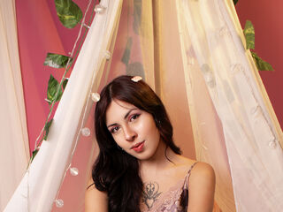 camwhore fingering shaved pussy ValeryBeaumont