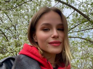 camgirl porn webcam VeronaBrucker