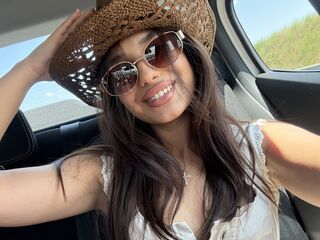 camgirl masturbating with vibrator YasmineHart