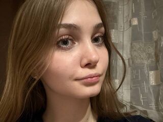 naked webcamgirl video YiBisher